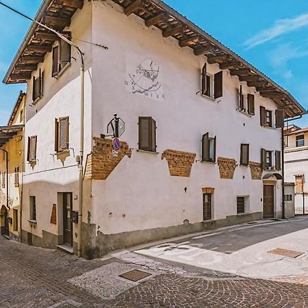 Casa Lobe - Charming Apartment In Village Centre La Morra Exteriér fotografie