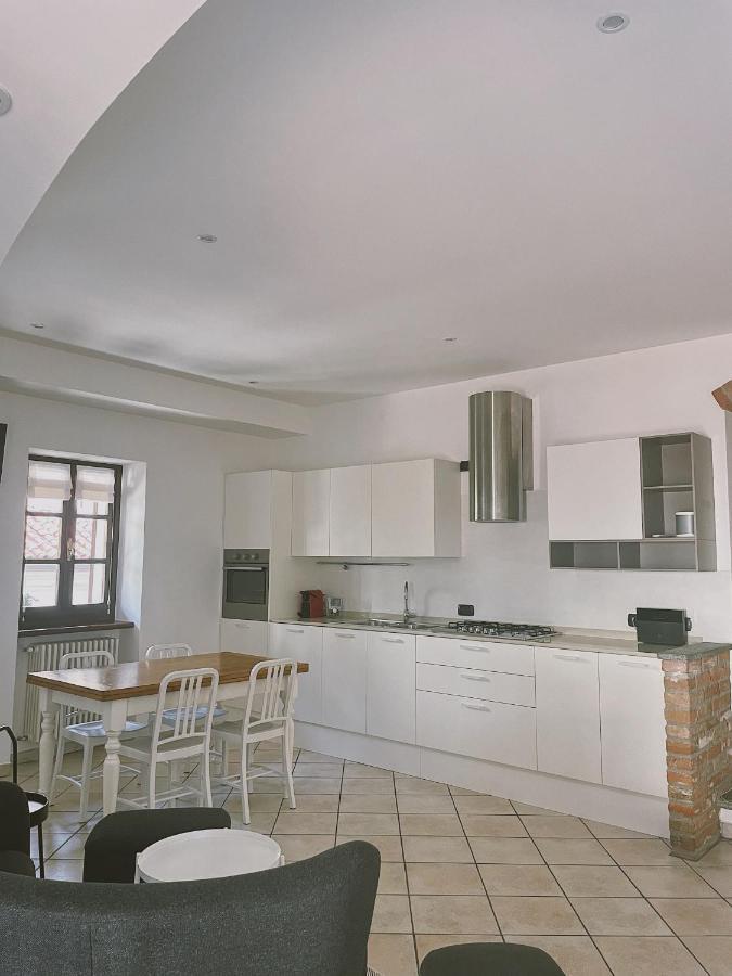 Casa Lobe - Charming Apartment In Village Centre La Morra Exteriér fotografie