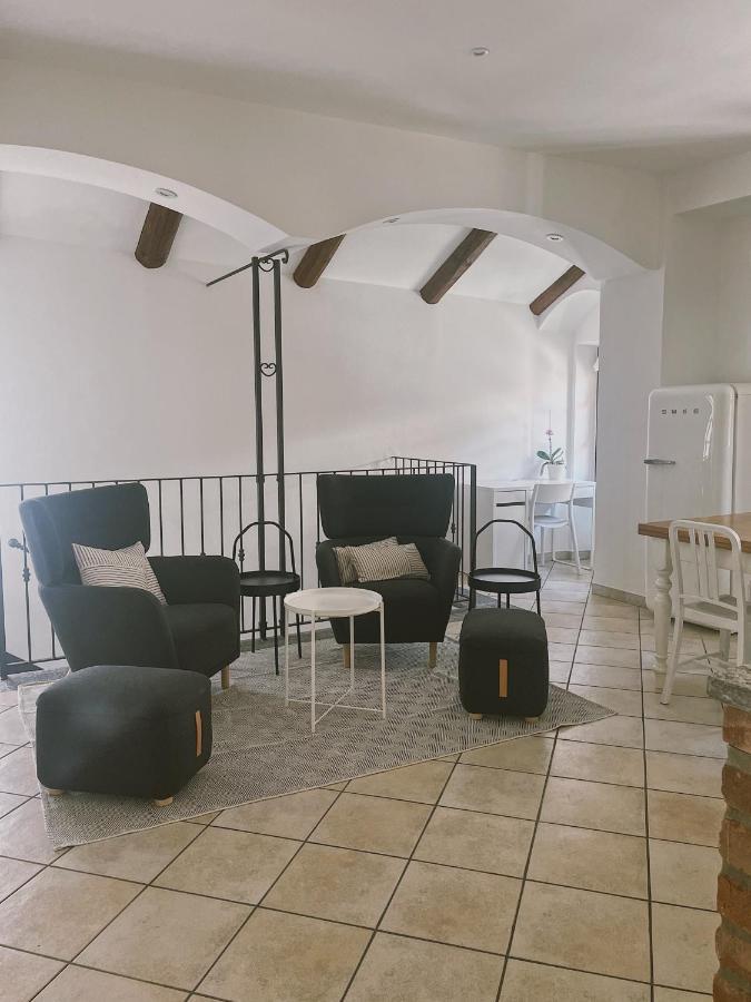 Casa Lobe - Charming Apartment In Village Centre La Morra Exteriér fotografie