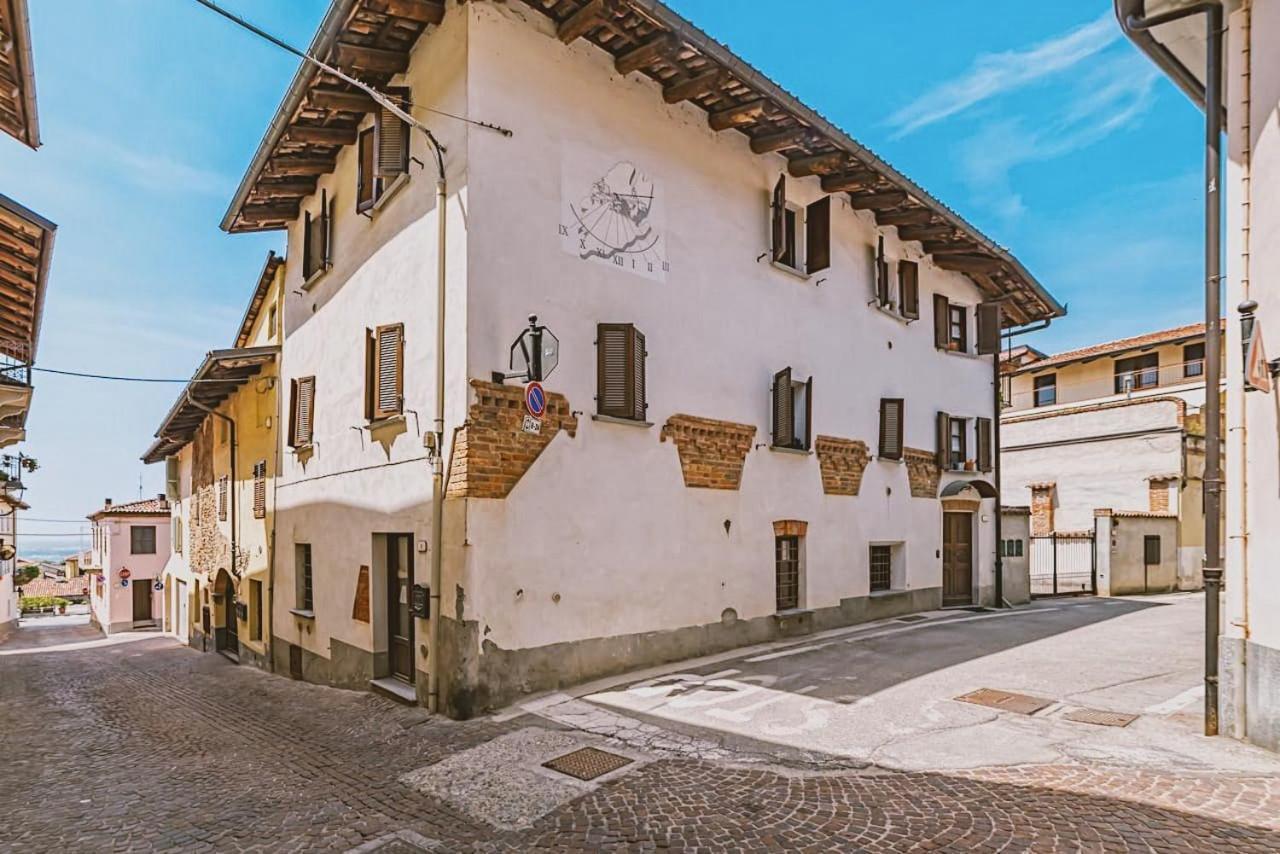 Casa Lobe - Charming Apartment In Village Centre La Morra Exteriér fotografie
